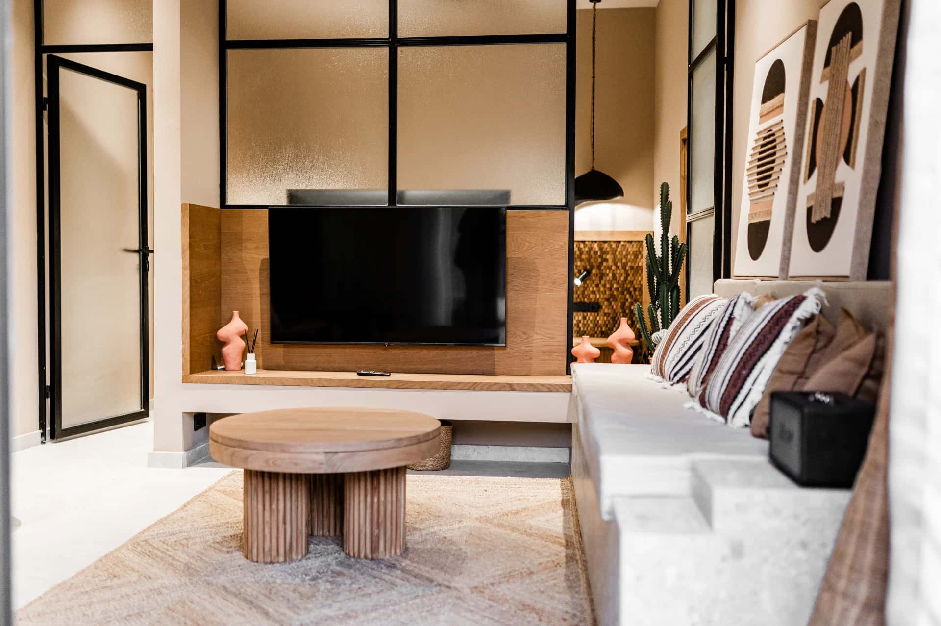 Home page carousel image slide 9